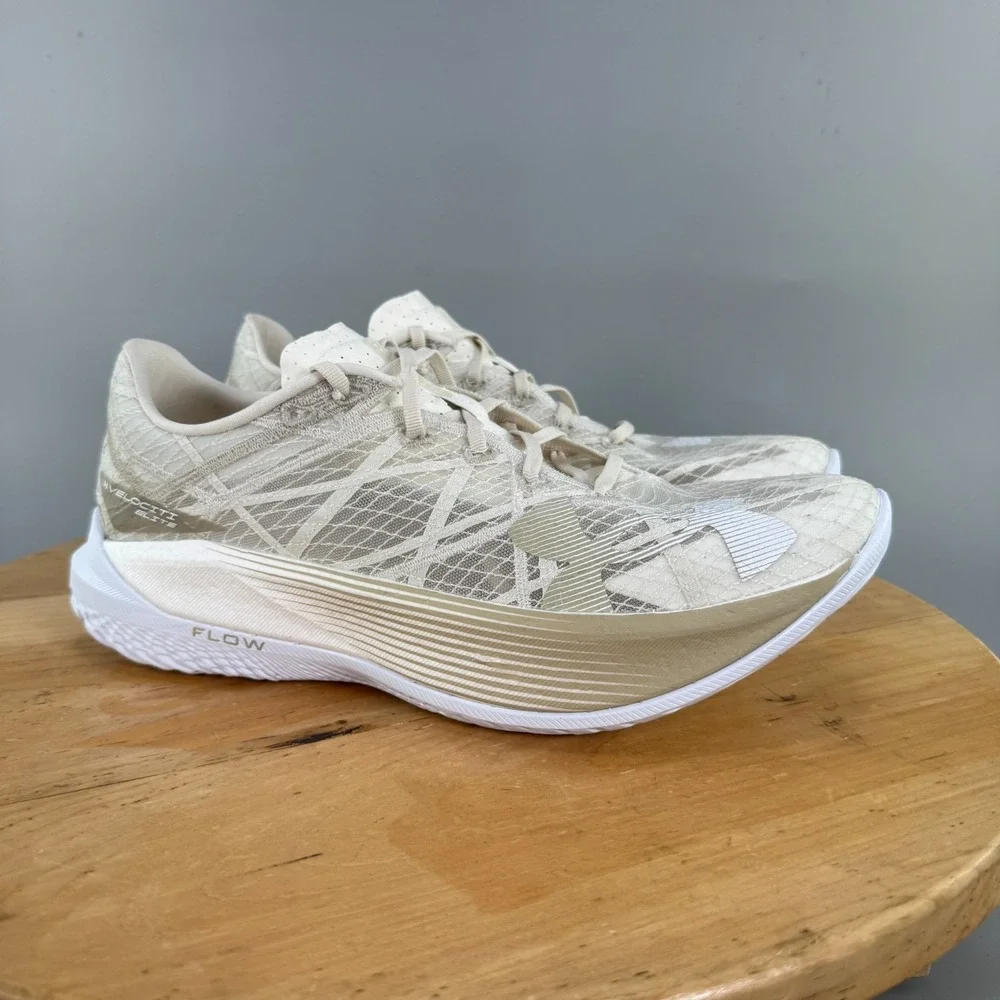 Under Armour Velociti Elite 2 Mens Size 11.5 Running Shoes Stone Khaki Carbon